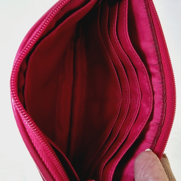 Coach wristlet women wallet zip credit card holder great back pocket logo chain - Picture 5 of 7